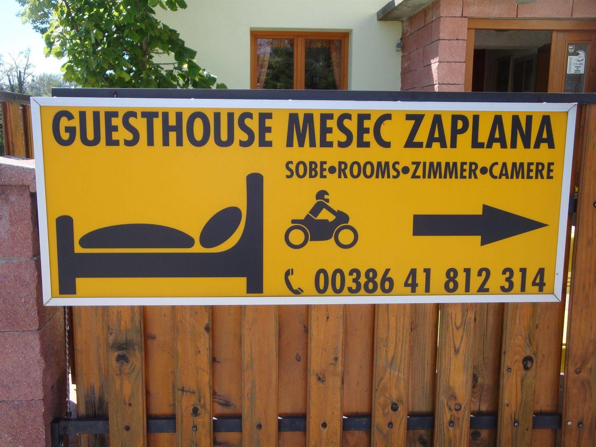 Guesthouse Mesec Zaplana Vrhnika Extérieur photo